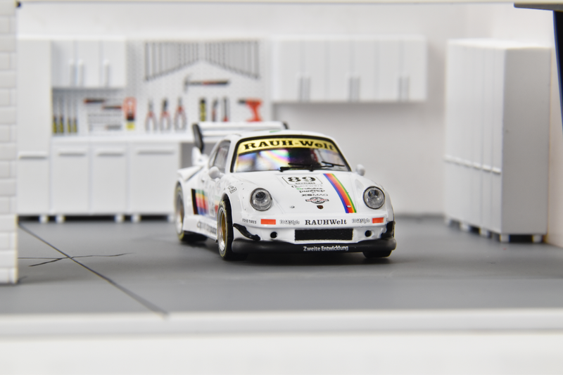 Illustration for article titled Works Wednesday: 1/64 Tarmac Works RWB 930 Apple Edition